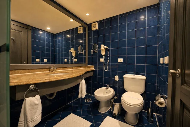 Classic, Twin Beds, Garden or Pool View، M Hotels at Porto Marina 6/6