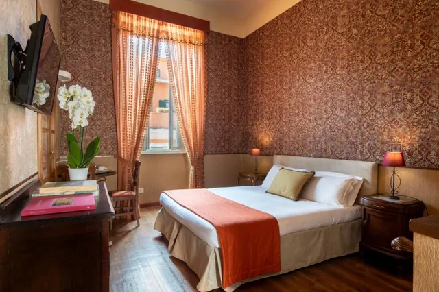 غرفة قياسية ثلاثية، Welcome House 2/4