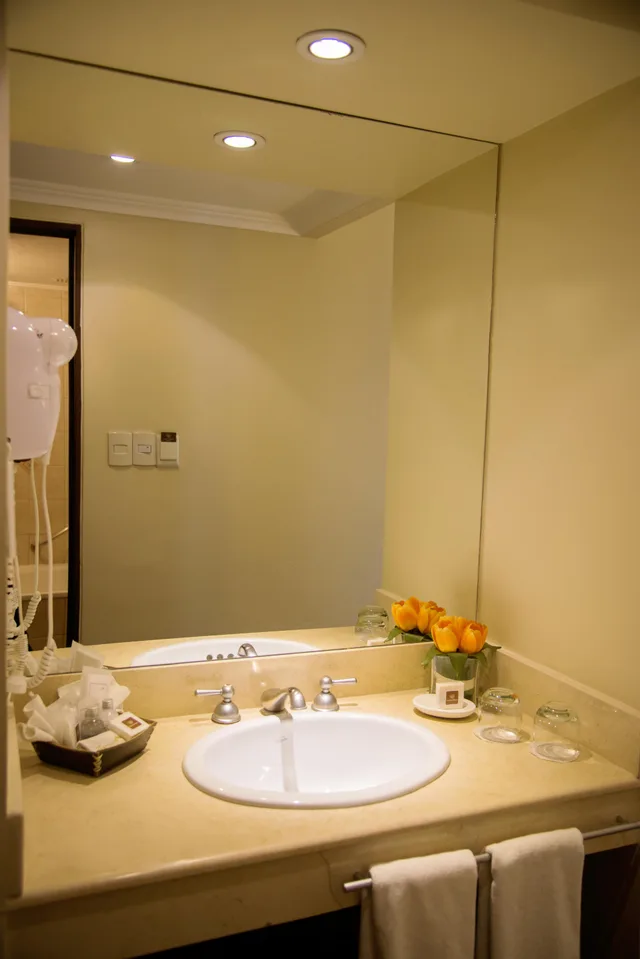 غرفة رباعية، Kenton Palace 6/6