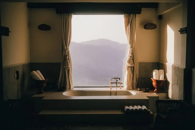 Sanctuary, Suite, King Bed, The Dwarika's Resort 3/3