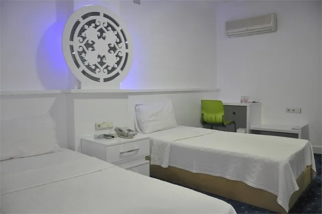 غرفة قياسية بسرير مزدوج، Kar Hotel 2/10