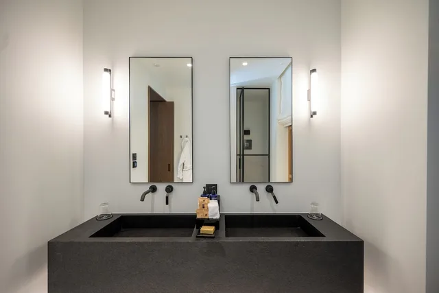 Executive, Suite, King and Twin Beds, Athens Capital Suites-MGallery Collection 6/11