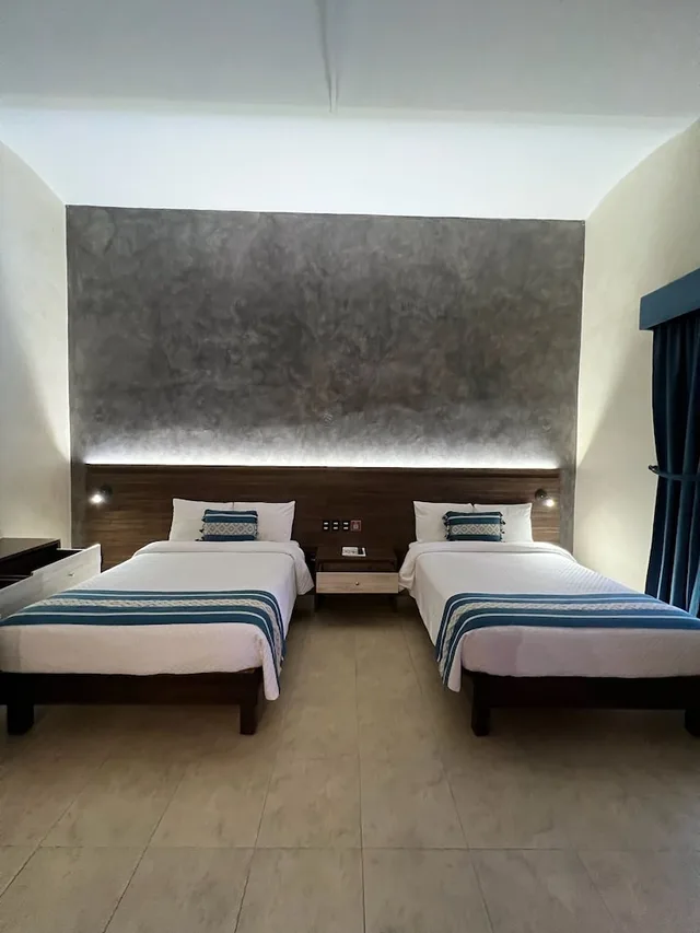 Junior, 2 Double Beds, Casona Oaxaca 8/10