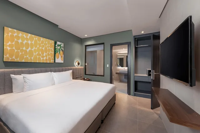 جناح بسرير كينج، Summit Galleria Cebu 1/8