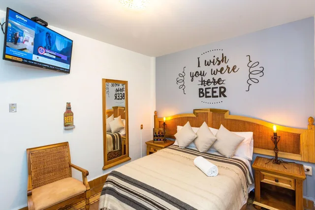 Private, Junior، Mala Vecindad Beer Hotel 9/10