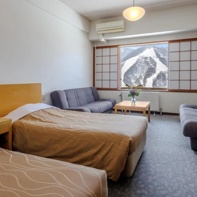 Room, Twin Beds, Madarao Kogen Hotel 1/5