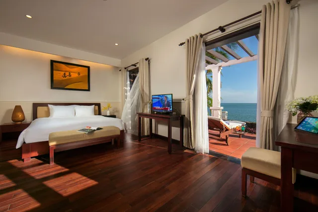 1 Bedroom, Villa, King Bed, Beach Front, Private Pool، Son Tra Resort Spa 7/10