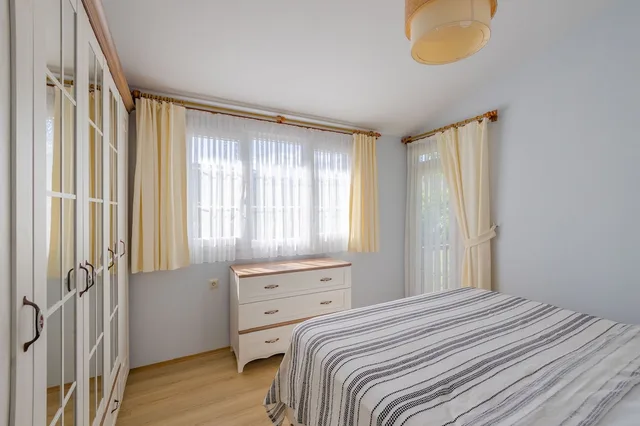 فيلا كومفورت بسرير كينج وأسرّة بطابقين بغرفة نوم واحدة مع أريكة، Caretta Caretta Pension 2/6