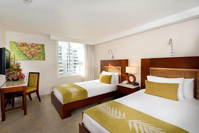 غرفة بسريرين منفصلين، Dann Cartagena 1/8