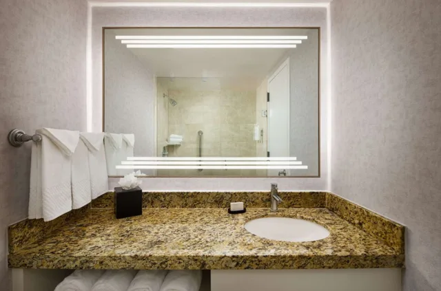 استوديو بسرير كينج لذوي الإعاقة، Embassy Suites by Hilton West Palm Beach Central 7/10