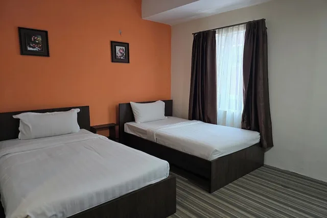 غرفة قياسية بسريرين منفصلين، K3 Formosa Hotel 2/4