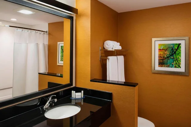 استوديو بسرير كوين، Fairfield Inn And Suites Winnipeg 3/3