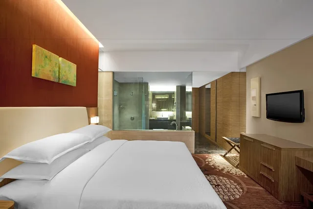 غرفة تنفيذية بسرير كينج، Four Points By Sheraton Qingdao Chengyang 2/8