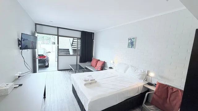 Deluxe, Double Bed, TROPICAL GATEWAY MOTOR INN 3/5