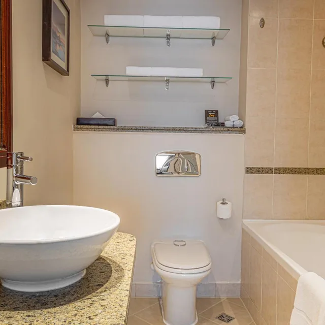 جناح بسرير كينج وسرير كوين بغرفة نوم واحدة، Staybridge Cairo Citystars 8/10