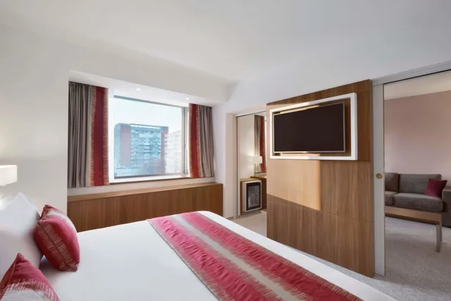 جناح رئاسي بسرير كينج، Ramada Plaza by Wyndham Craiova 1/2