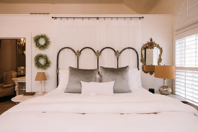 جناح مع أريكة، Ye Kendall Inn 1/1