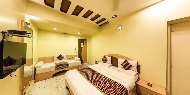 غرفة ديلوكس بسرير كوين، HOTEL VISHRAM 7/8