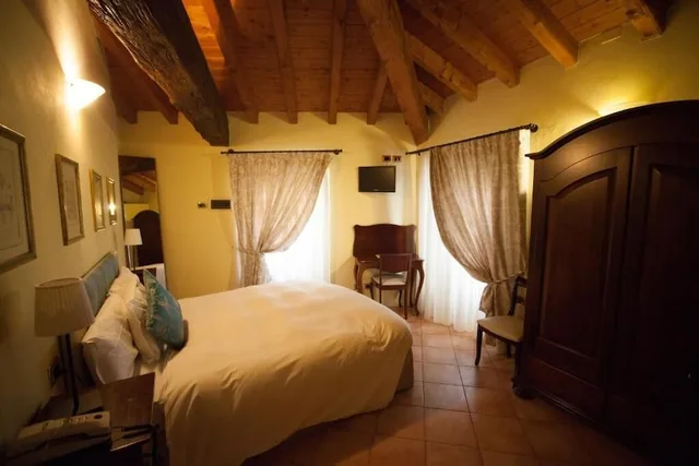 غرفة قياسية بسرير مزدوج، Albergo Orologio 6/10