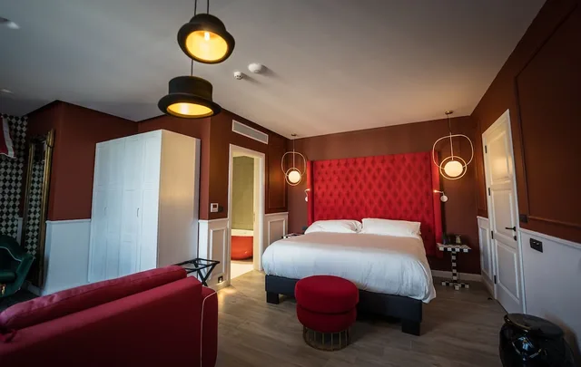 Executive, Penthouse, King Bed, Valley View, Sofa, Hot Tub، Holm Hotel And Spa 1/2