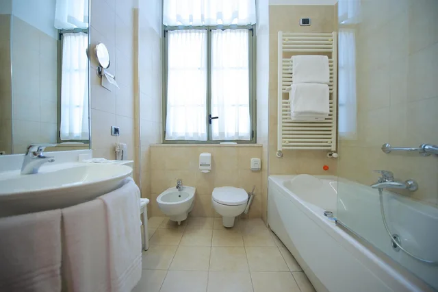 Standard, Multiple Beds، Best Western Crystal Palace Hotel 6/7