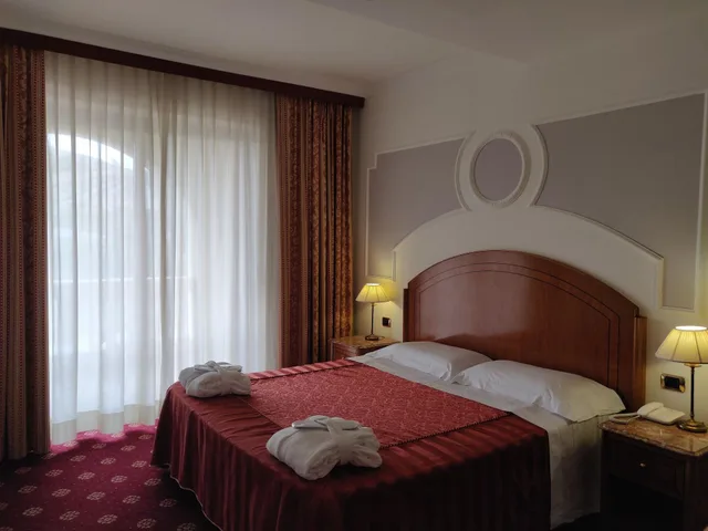 Junior Suite, Hill View، Parco Dei Principi Hotel 1/3