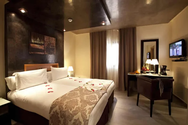 غرفة قياسية مفردة بسرير مزدوج، Dellarosa Boutique Hotel & Spa 1/1