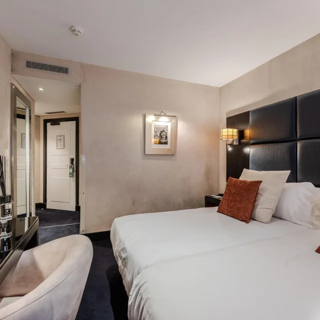 غرفة بسرير مزدوج، Hotiday Room Collection - Paris Arc de Triomphe 1/10