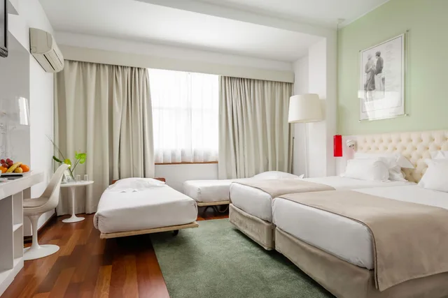 غرفة عائلية، Florida Hotel 1/2