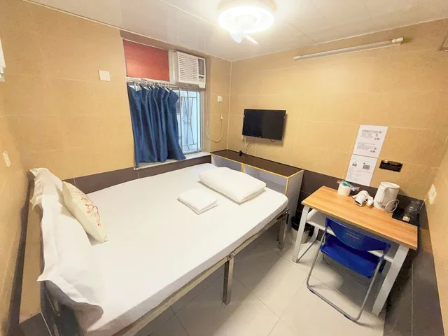 غرفة قياسية بسرير مزدوج بحمام مشترك، Apple Hostel 1/3