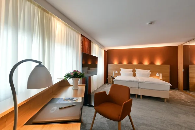 شقة بسرير كينج وسرير فردي مع أريكة، Hotel Adler Asperg 4/9