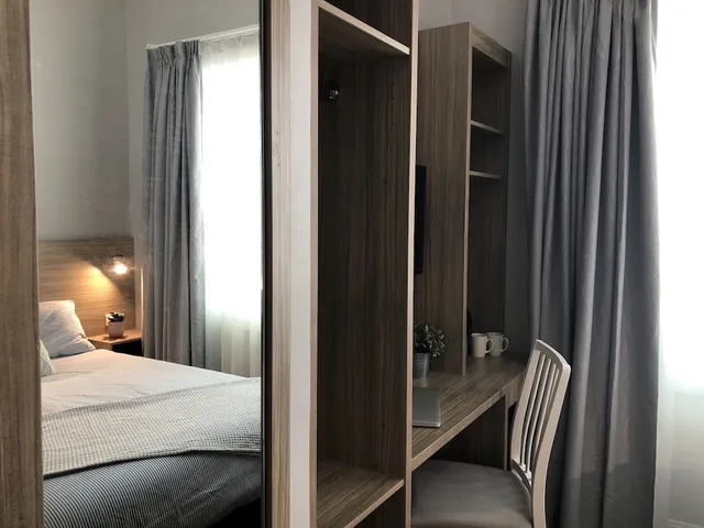 غرفة بسرير مزدوج بحمام خاص، Carnarvon Lodge Kirribilli, Sydney 6/10