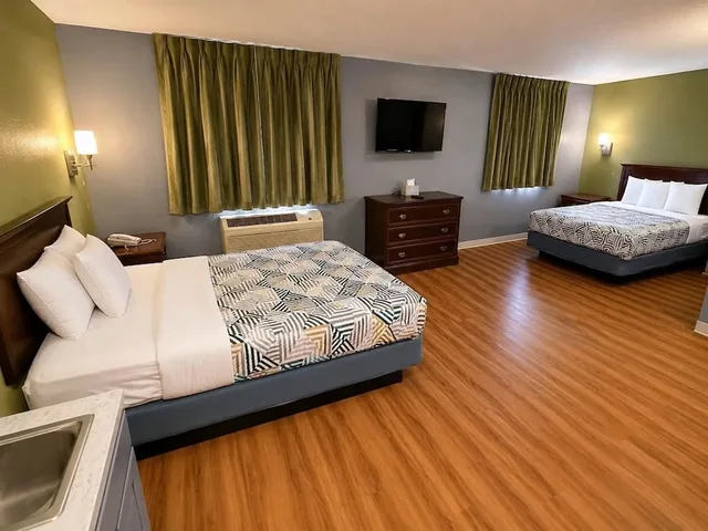 غرفة قياسية بسريرين مزدوجين بمطبخ، Motel6 Morehead, KY 3/7