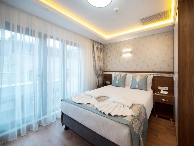 غرفة سوبيريور بسرير كوين مع أريكة، Lika Hotel 7/10