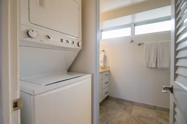 2 Bedrooms, Condo, King and Twin Beds, Ocean View, 2 Bathrooms, Sofa, Waikiki Shore by OUTRIGGER 6/6