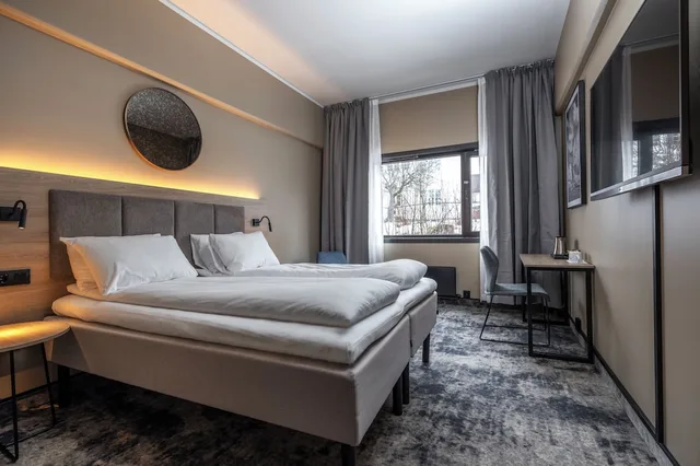 غرفة قياسية بسريرين منفصلين، Notodden Hotel 1/4