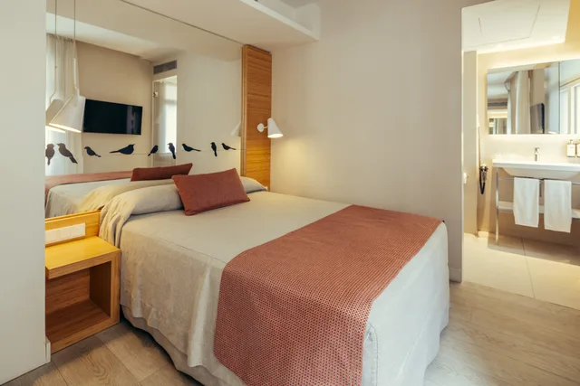 غرفة قياسية مفردة بسرير مزدوج، Park Hotel Barcelona 2/8