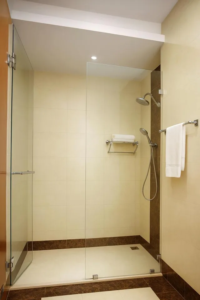 جناح جونيور، Sadeen Hotel Amman 7/8