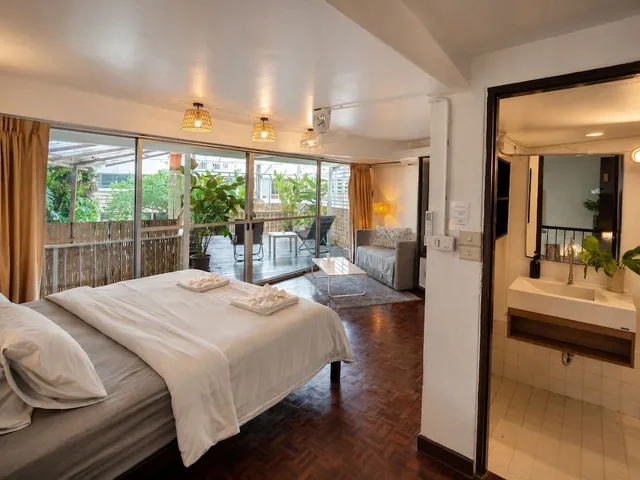 غرفة ديلوكس بسرير كينج بشرفة، Hostel 16 4/10