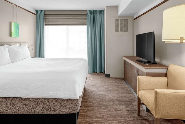 جناح جونيور بسرير كينج مع أريكة، Hilton Garden Inn Wilmington Mayfaire Town Ctr 2/5