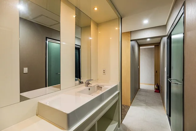 Suite, King Bed, Ocean View, Parlor، Eastern Hotel Jeju 4/4