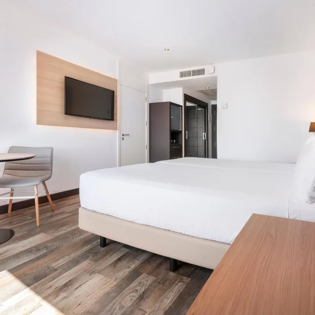 غرفة متصلة سوبيريور بإطلالة على البحر، Hotel Cadiz Paseo Del Mar Affiliated By Melia 9/10