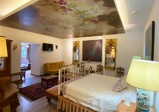 Gallery, King Bed, Hill View، Casa San Marcos 2/3