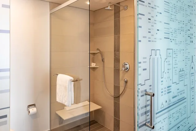 غرفة بسرير مزدوج، City Lodge Hotel at OR Tambo International Airport 6/7