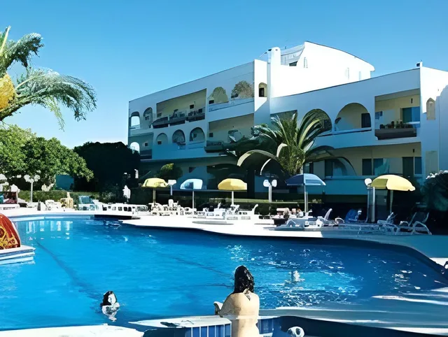 غرفة قياسية بسرير مزدوج أو سريرين منفصلين بإطلالة على الحديقة، Happy Days Hotel - Adults Only 1/1