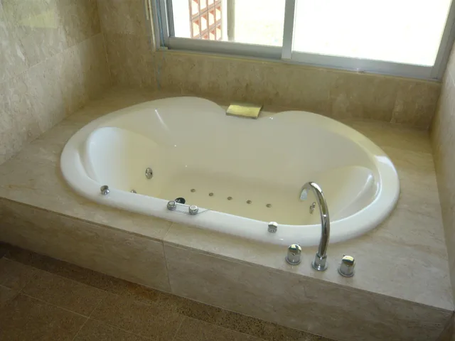 Suite, Queen Bed, Ocean Front, Eco Village Iriomote 8/10