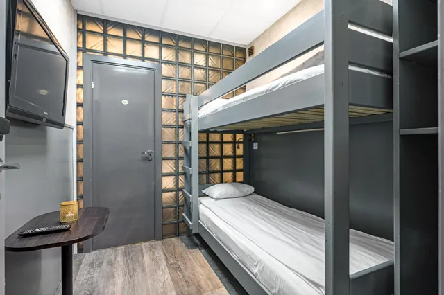 Room, Twin Beds, Bunk Bed, Stockholm Inn Hotel 5/10