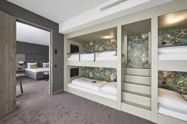 غرفة سوبيريور عائلية بسريرين منفصلين وأسرّة بطابقين، Van der Valk Hotel Leeuwarden 8/8
