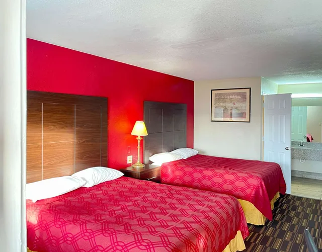 غرفة بسريرين كوين، Rodeway Inn Pauls Valley 2/5