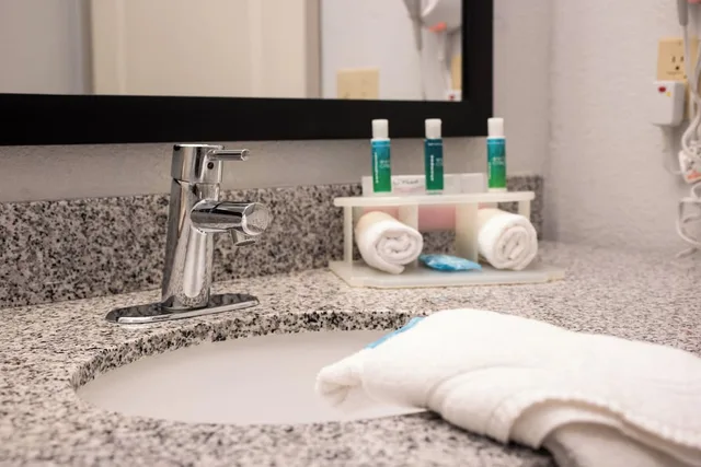 جناح بسرير كينج مع أريكة، Holiday Inn Express Hotel Suites Alamogordo Hwy 54 70 4/4